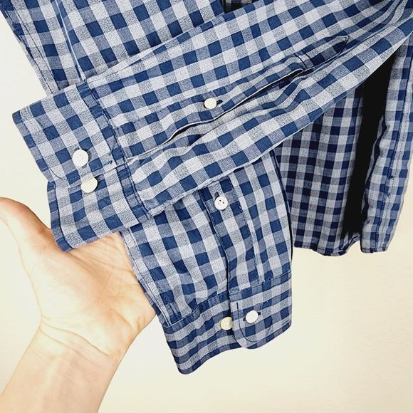 Abercrombie & Fitch XL Blue Plaid Muscle Button Down Collared Shirt - Picture 5 of 7